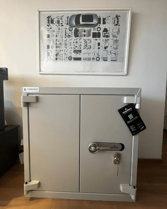 Coffre-fort installé par Sureal2 pour un client à Dijon et Strasbourg